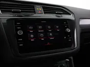 Volkswagen Tiguan 1.4 TSI 245pk DSG eHybrid Life Business · Camera · P-Sensoren · Wegklapbare Trekhaak · Dodehoek Detectie · 18'' Inch ·