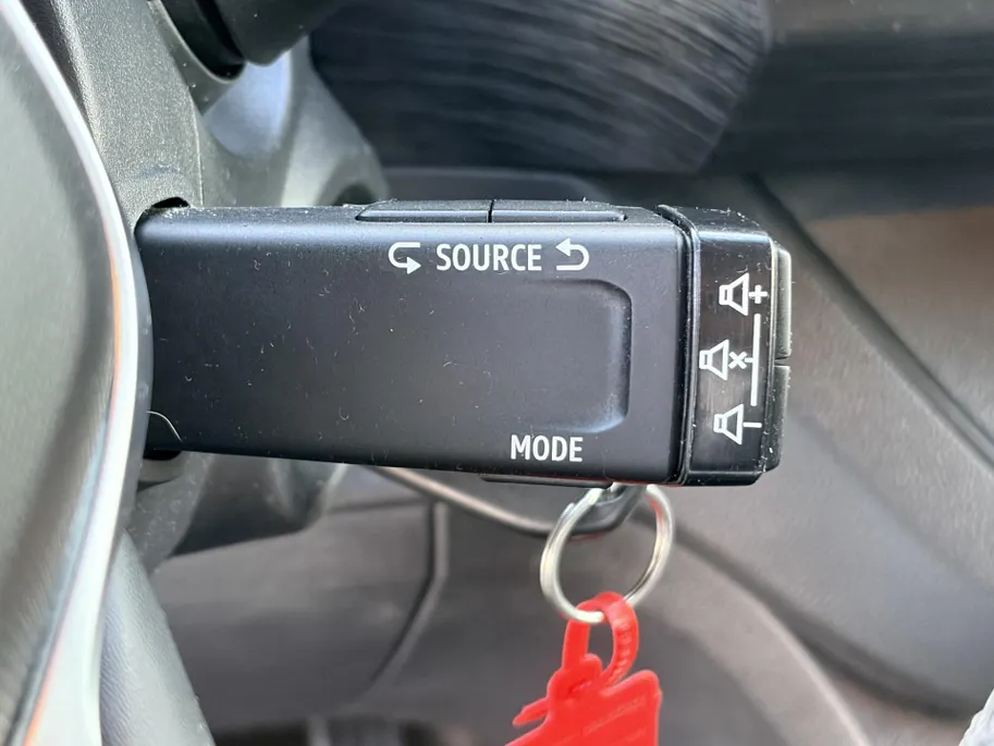 Renault Trafic 130PK Blue dCi T30 L2H1 Advance | 1ste Eigenaar | Trekhaak 2500 KG Trekgewicht | Apple Carplay/Android Auto | Climate Control | Cruise Control | Parkeersensoren |