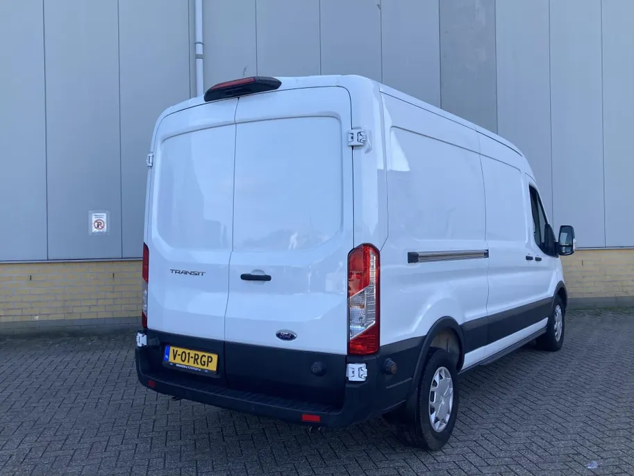Ford Transit 350 2.0 TDCI 130 pk L3H2 Trend Navigatie - Apple Carplay/ Android Auto - Achteruitrijcamera - laadruimtebescherming