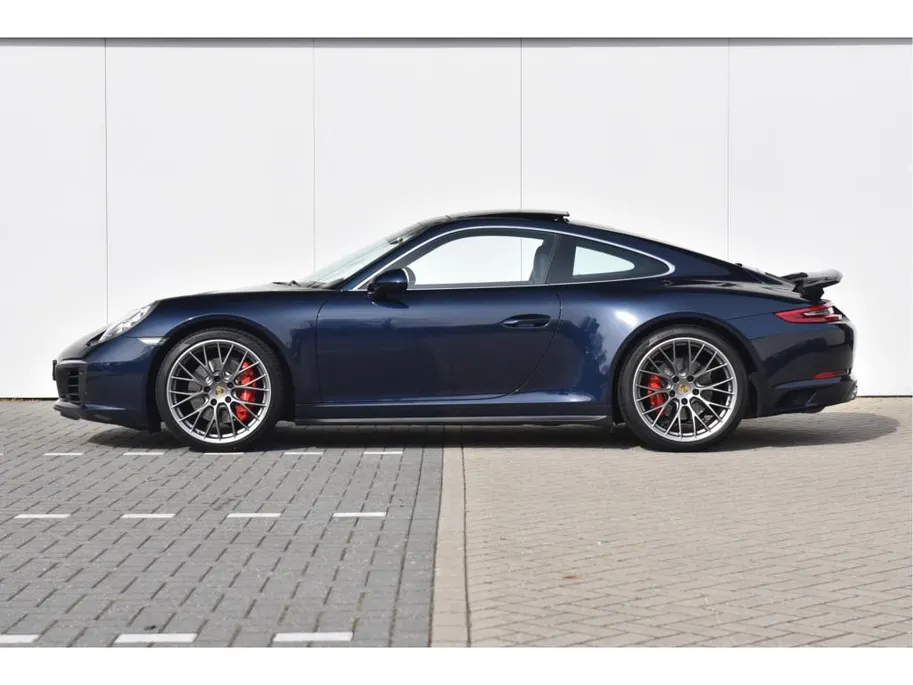 Porsche 911 3.0 Carrera 4S