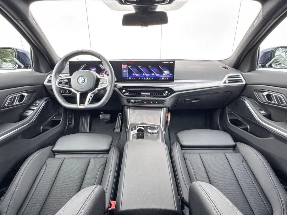 BMW 3 Serie Sedan 330e M-Sport