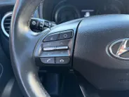 Hyundai Kona 1.6 GDI HEV Premium 105PK AUTOMAAT | Navigatie | Trekhaak| Two Tone| Climate Control| Stuur verwarming| Stoel verwarming|
