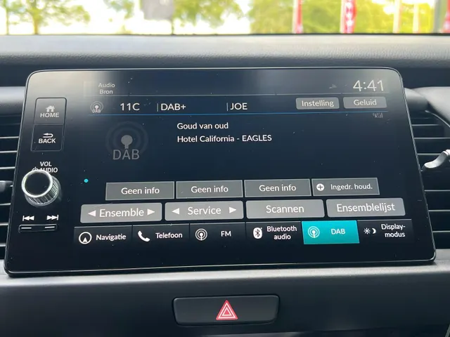 Honda Jazz 1.5 e:HEV Advance NIEUW | FULL HYBRID | APPLE CARPLAY | ANDROID AUTO | ACHTERUITRIJCAMERA | STOEL + STUURVERWARMING | NAVIGATIE |
