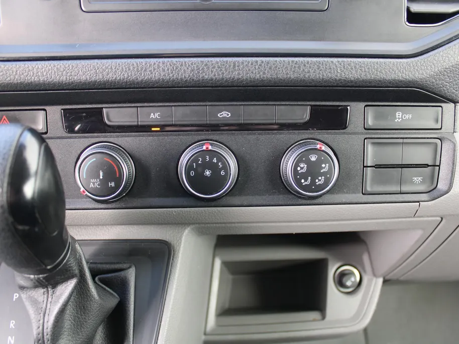 MAN TGE 35 2.0 L4H3 | Automaat | Trekhaak | Side bars | Airco | Laadruimte betimmerd |
