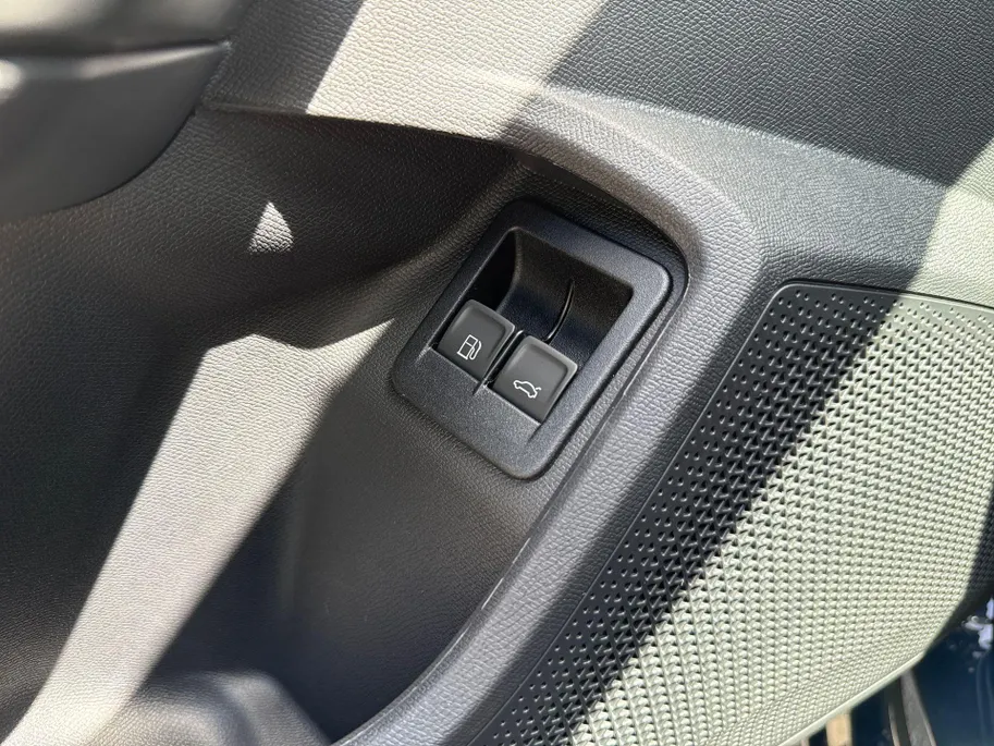 SEAT Leon Sportstourer Style Business Intense 1.5 TSI Phev Technology Pakket | Keyless | Elektrische achterklep | Herwaardering!