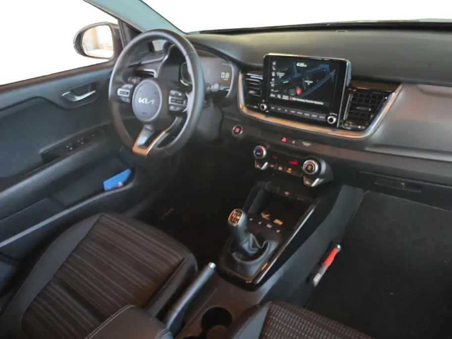 Kia Stonic 1.0 T-GDi MHEV DynamicPlusLine | Navigatie | Climate control | Stoel + Stuur verwarming | Parkeer camera achter