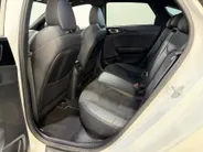 Kia ProCeed 120PK T-GDi GT-Line | Schuif/Kantel Dak | Stoel & Stuurwiel Verwarming | Elektrische Achterklep | Camera | Apple CarPlay/Android Auto | Full LED | All Season Banden |