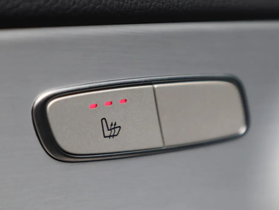 Mercedes-Benz E-Klasse Estate 300 e Business Solution AMG l Keyless l Achteruitrijcamera l Stoelverwarming l Ambiente lichtpakket