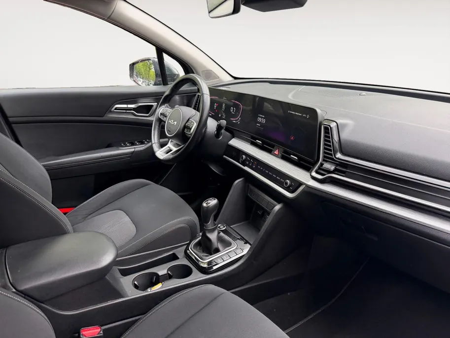 Kia Sportage 1.6 T-GDi MHEV DynamicLine | Navigatie | Climate control | Parkeer camera achter | LM-Velgen