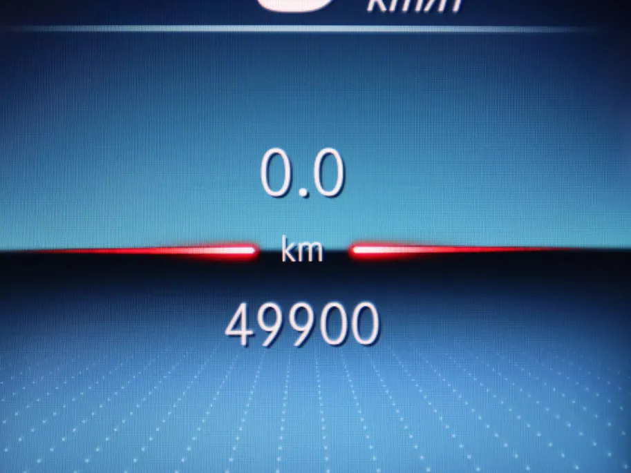 Mercedes-Benz E-Klasse Estate 200 Business Solution l Trekhaak l Carplay l Sfeerverlichting