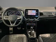 Volkswagen T-Roc 1.5TSI/150PK R-Line DSG · Navigatie · Apple/Android Car Play · Parkeersensoren · Garantie t/m 13-11-2027 of 100000km
