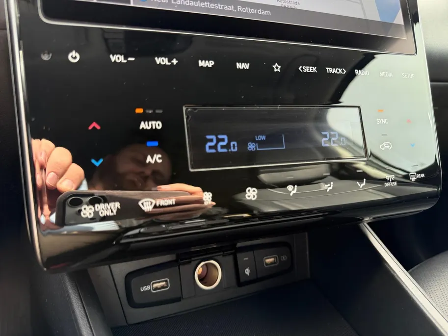 Hyundai Tucson 1.6 T-GDI HEV Premium | Zeer nette auto | Zeer compleet | 360 graden camera | Stoelverwarming & koeling | Stuurverwarming | Elektr. achterklep |