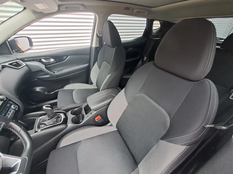 Nissan QASHQAI 1.3 DIG-T Design Edition | Automaat | Trekhaak | Pano Dak | Navi | Cruise | Camera | Apple Carplay/Android Auto | Stoel verrw.
