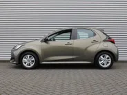 Mazda 2 Hybrid 1.5 Agile | Comfort pakket | Trekhaak | CarPlay | Camera | Stuur-/stoelverwarming | Cruise adapt. | 15' LM |