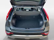 Kia Niro 1.6 GDi Hybrid DynamicLine Edition | Elektrisch Verstelbare Bestuurdersstoel | Dodehoekdetectie | Apple Carplay / Android Auto | Navigatiesysteem | Licht + Regensensor | Parkeersensoren Voor + Achter | Camera Achter | Cruise Control Adaptief | Rijstrookse