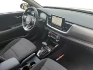 Kia Stonic 1.0 T-GDi MHEV DynamicPlusLine | Stoel en stuurverwarming | Climate control | Navigatie | Camera | Keyless met startknop | Apple Carplay / Android Auto |