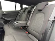 Ford Focus Wagon 1.0 EcoBoost Hybrid ST Line X | 155 pk | Automaat | Adapt. cruise control | BLIS | Pano dak | Parkeersensoren voor en achter | Achteruitrijcamera | 17' lichtmetalen velgen | Privacy glas | Fabrieksgarantie |