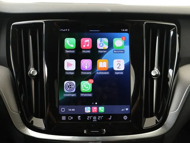 Volvo V60 Cross Country 2.0 B5 AWD Plus Bright | 360° camera | Harman/Kardon