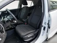 Kia Stonic 1.0 T-GDi MHEV DynamicLine Navigatie | Achteruitrijcamera | Lichtmetaal | Resterende fabrieksgarantie |