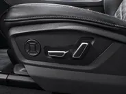 Audi Q8 55 TFSIe 280kW/381PK quattro Pro Line S · Panoramadak · Leder · 360°Camera + Parkeersensoren · Trekhaak ·