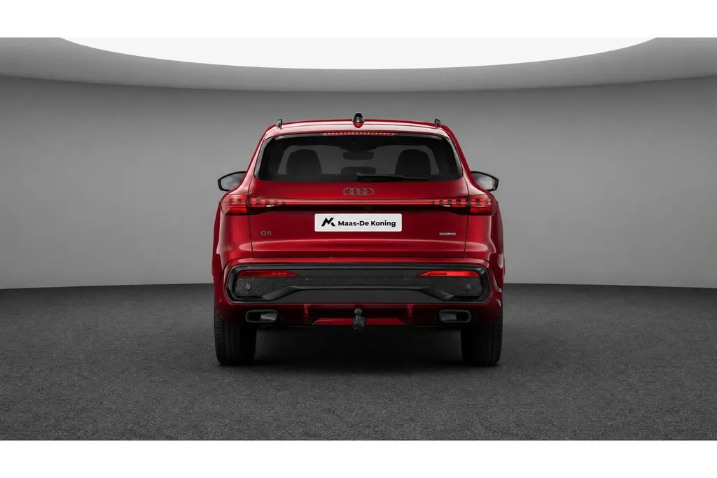 Audi Q5 2.0 TFSI e-hybrid quattro S edition 299 PK · Tech plus · Trekhaak elek. wegklapbaar · MMI bijrijdersdisplay