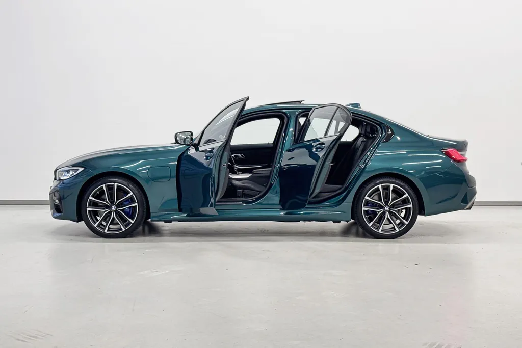 BMW 3 Serie Sedan 320e Business Edition Plus