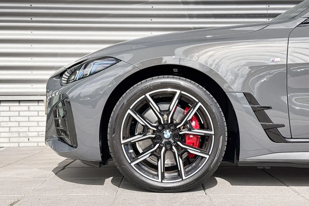 BMW i4 eDrive40 84 kWh
