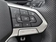 Volkswagen T-Roc 1.5 TSI 150pk DSG R-Line · Panoramadak · Camera · Keyless · Stuur- & Stoelverwarming · Elek. Achterklep · Dodehoeksensor · Garantie t/m 14-07-2027