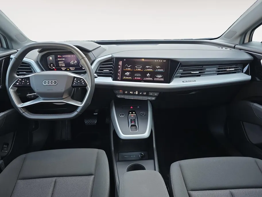 Audi Q4 e-tron 35 Launch edition Advanced 55 kWh | 1e Eigenaar | Dealer onderhouden | Android Auto/ Apple Carplay | Adaptieve Cruise Control | Dodehoekdetectie | Navigatie pack | 20'' velgen | 12 maanden garantie