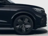 Volkswagen Tiguan Edition 20 1.5 eHybrid 204 PK 6 versn. · Panoramaschuif-kanteldak · Trekhaak inklapbaar, met elektrische ontgrendeling, incl. aanhangermanoeuvreerhulp Trailer Assist ·