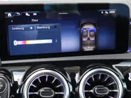 Mercedes-Benz A-Klasse 180 Star Edition Luxury Line l Trekhaak l Achteruitrij camera l Stoelverwarming l Ambiente lichtpakket