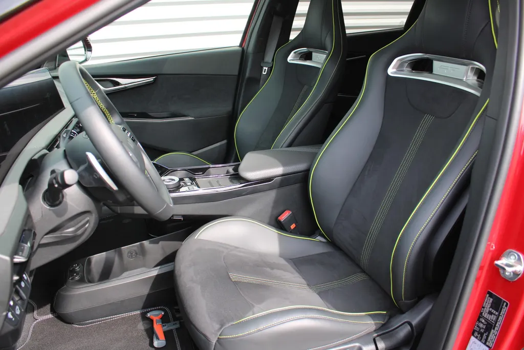 Kia EV6 GT AWD 77.4 kWh | Performance | BTW Auto | Orig. Ned. | 585 PK | Meridian Audio | 17% bijtelling |