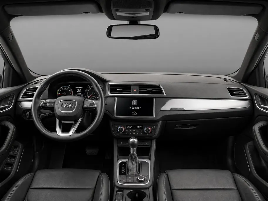 Audi Q3 e-hybrid S edition 272 PK · Techniekpakket plus · Privacy glas · S line interieur met sportst.