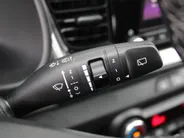 Kia Stonic 1.0 T-GDi MHEV DynamicLine | Camera | Clima | Cruise | Navi | 15' LM | LED | PDC | Apple Carplay/Android Auto |