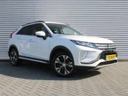 Mitsubishi Eclipse Cross 1.5 DI-T First Edition | Trekhaak | 18' LM | HUD | 360 Camera | Dodehoek detectie | Navi | Stoelverwarming | Dealeronderhouden | 1e eigenaar |