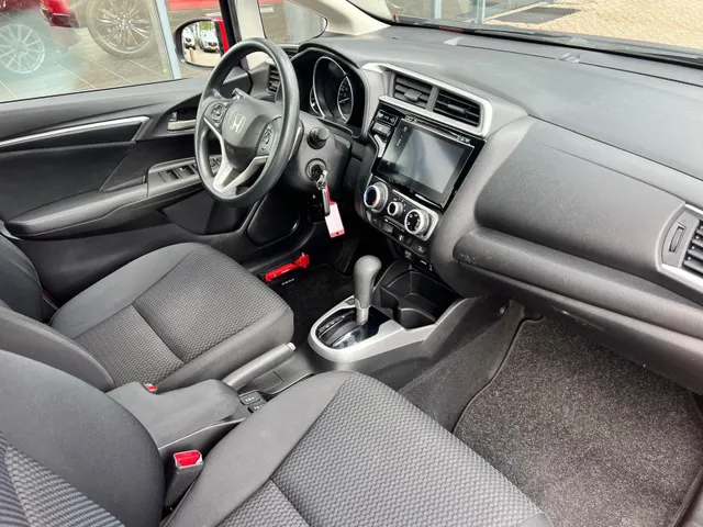 Honda Jazz 1.3 i-VTEC Comfort 102pk AUTOMAAT | TREKHAAK | NAVIGATIE | PARKEERSENSOREN V+A | STOELVERWARMING | 17' LM VELGEN |