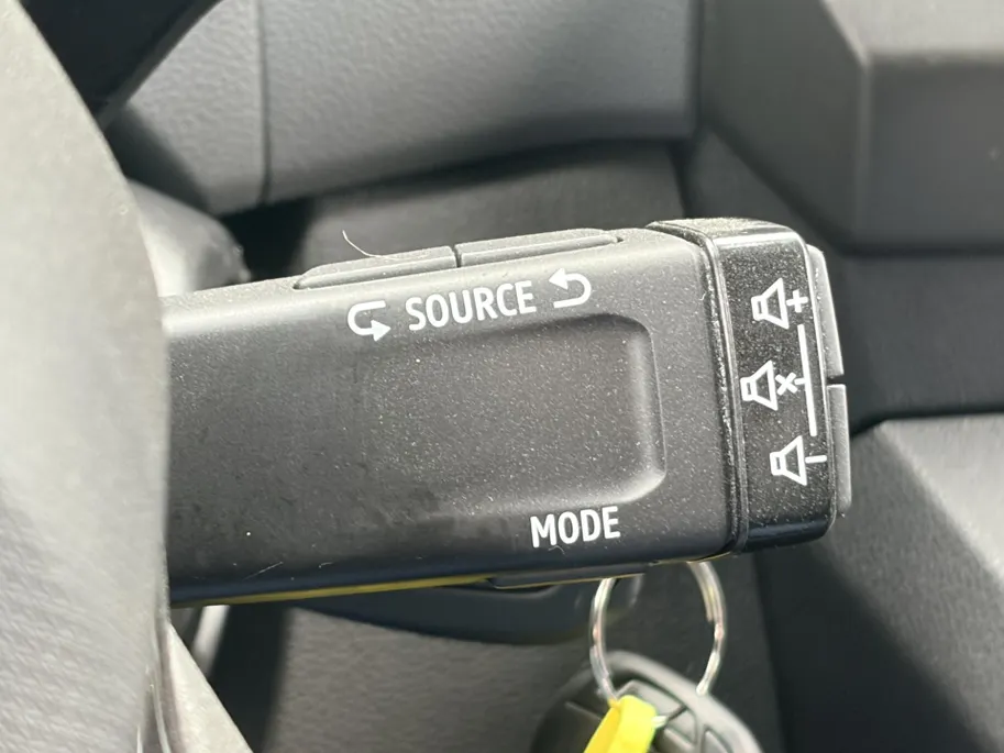 Renault Master E-Tech T35 L2H2 Advance Long Range 87 kWh Automaat | NIEUWE AUTO - DIRECT LEVERBAAR! | Camera | Climate Control | Cruise Control | Apple CarPlay/Android Auto | Full LED | Licht & Regen Sensor | Parkeersensoren |