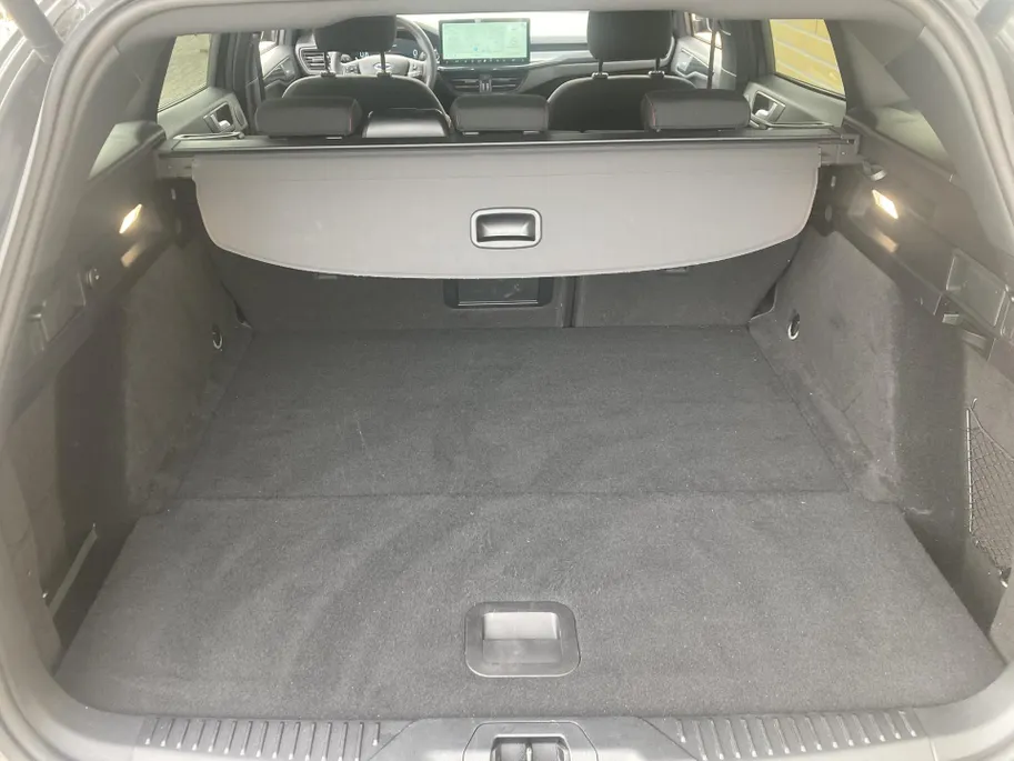 Ford Focus Wagon 1.0 EcoBoost Hybrid 155pk Autom. ST Line X Wagon Afneembare Trekhaak - B&O - BLISS - Winter Pack - Elektrische achterklep