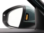 Volkswagen Passat Variant 1.5 eHybrid 272pk DSG R-Line Edition · Panoramadak · Inklap. Trekhaak · 360 Camera · Keyless · Matrix LED · Elek. Achterklep · Head-Up Display · Garantie t/m 13-11-2030 of 100.000km