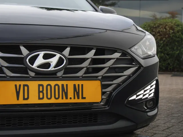 Hyundai i30 1.0 T-GDi MHEV Comfort Smart Automaat | Carplay/Android auto | Camera | Park sens
