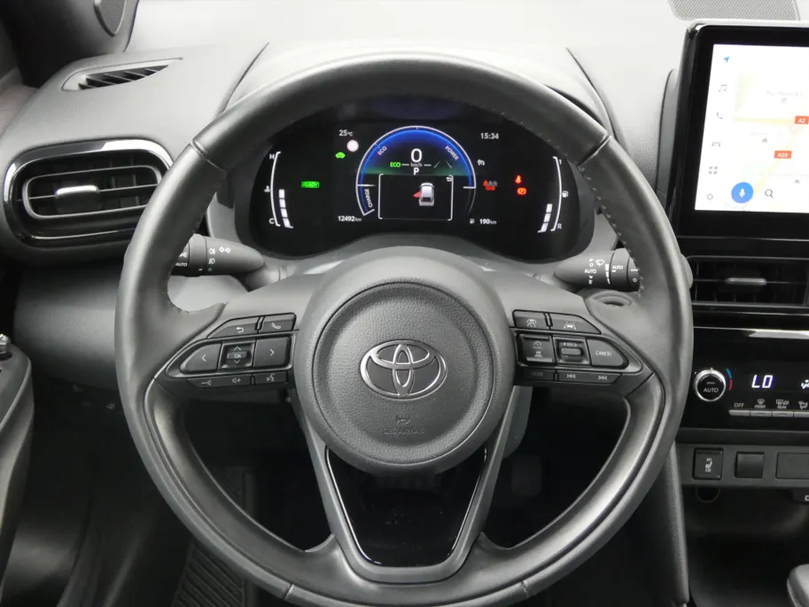 Toyota Yaris Cross 1.5 VVT-I Hybrid 116pk CVT Dynamic / 12.000 km !!!
