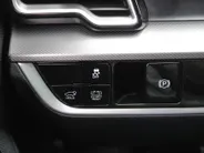 Kia Sportage 1.6 T-GDi Hybrid GT-Line | Stuur-/stoelverwarming | Elek. stoelverstelling + achterklep | Schuifdak | 18' LM | Cruise adapt. | Camera |