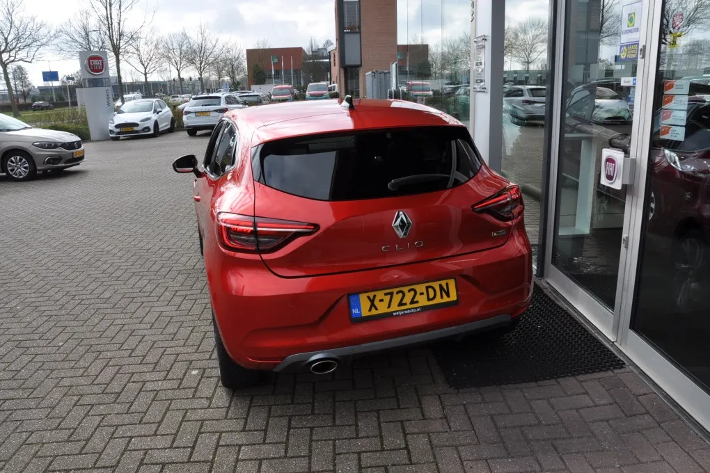 Renault Clio 140pk Nieuwstaat! All Seasons 1.3 TCe R.S. Line