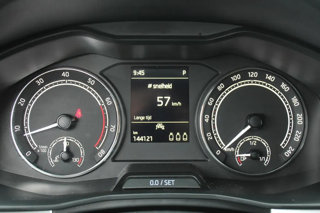 Škoda Kamiq 1.5 TSI ACT Sport Business | Automaat | Android Auto | Apple Carplay | PDC | Cruise | 16' LM |