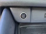 Nissan QASHQAI 1.3 MHEV Tekna Plus | Leer | Voorstoelen verwarmd | 360 Camera | Navigatie | 20'' LM | Stoel Massage | Luxe Lederen Bekleding | Dode Hoek Detectie | Apple Carplay/Android Auto