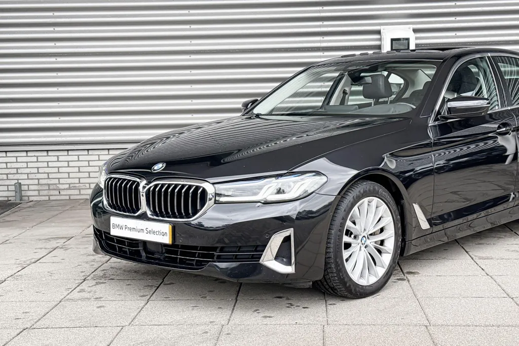 BMW 5 Serie Sedan 540i High Executive
