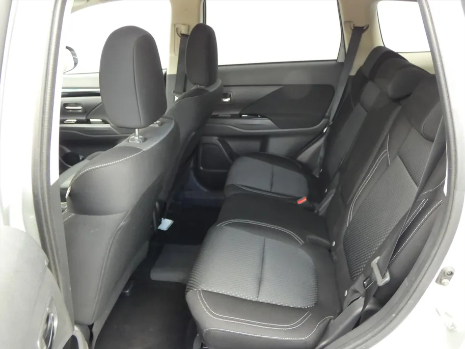 Mitsubishi Outlander 2.4 DOHC MIVEC PHEV 240pk 4WD Aut Pure