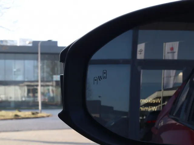 Toyota C-HR 2.0 PHEV 220 Executive | Panoramadak | Stoel/Stuur Verwarming