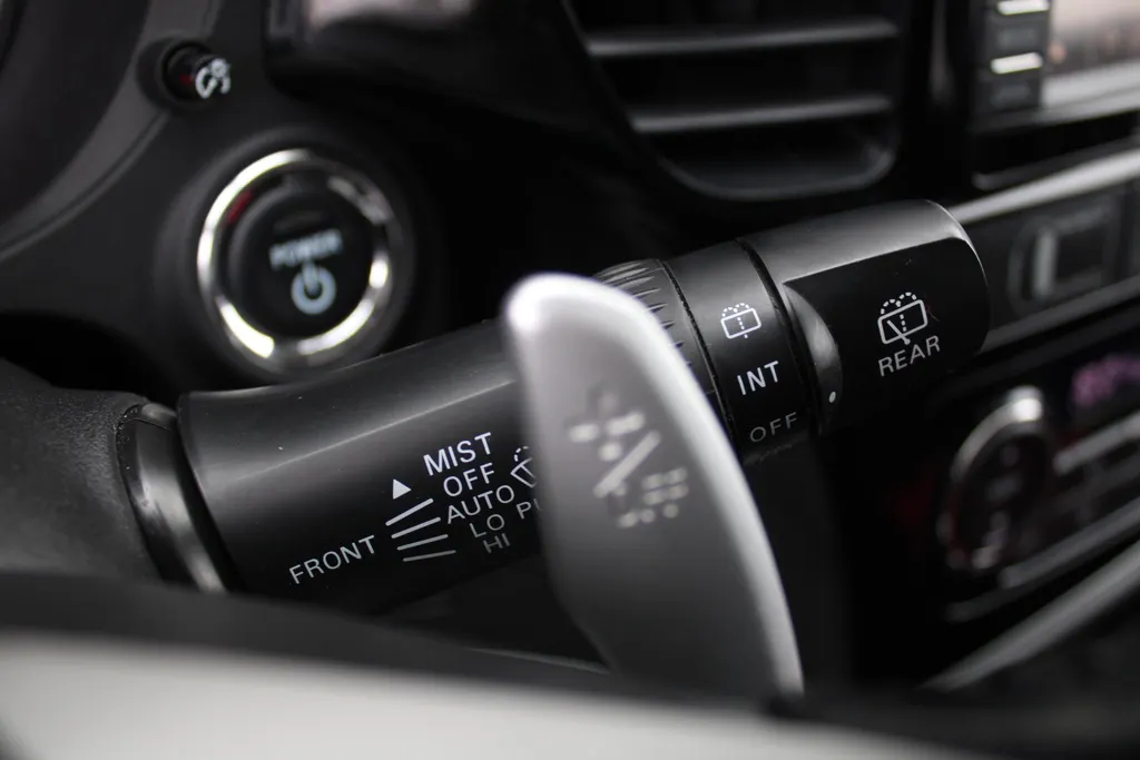 Mitsubishi Outlander 2.0 PHEV Business Edition X-Line | Navi | Clima | Camera | Trekhaak | Keyless | 18' LM |