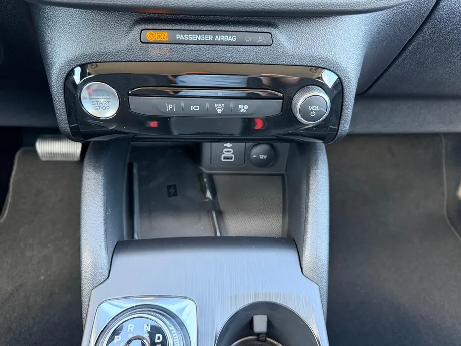 Ford Kuga 2.5 PHEV Titanium | Uit Voorraad Leverbaar | Automaat | €4.000,- Ready Set Ford Bonus | Trekhaak | 2100kg Trekgewicht | Adapt. Cruise Control | BLISS | 360 Graden Camera | Apple Carplay & Android Auto